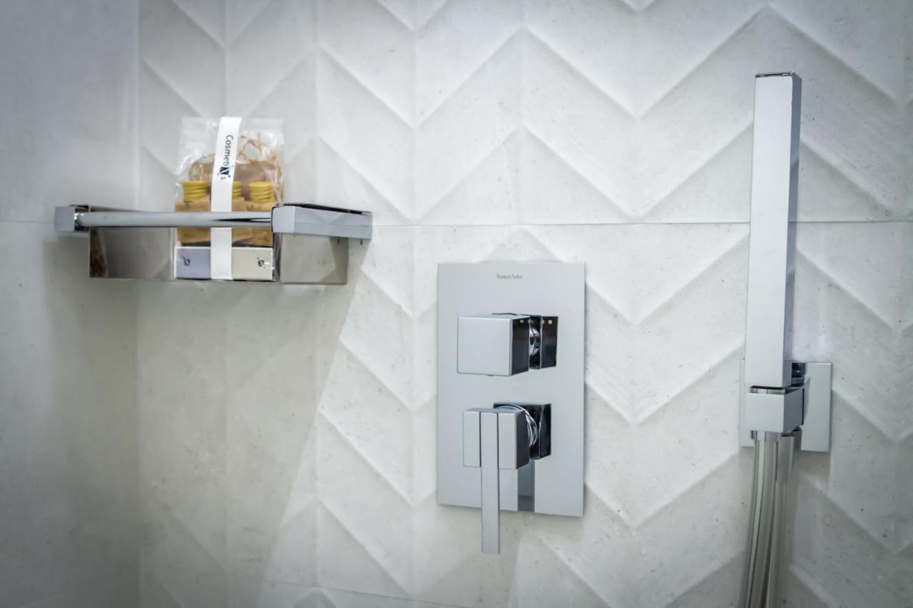 Marbella Banus Suites - Bird Of Paradise Playas Del Duque Banus Suite Apartment エクステリア 写真